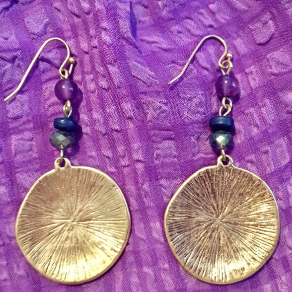 🌹2/$21 Brushed Gold Hammered Disc Bead Earrings - Picture 8 of 8